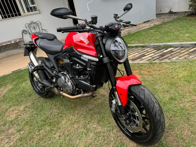 Ducati Monster 937 Nova