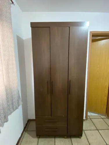 Vendo guarda roupa solteiro 