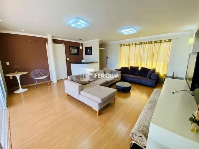 Casa no condomínio Quintas Interlagos. Jardim Botânico.