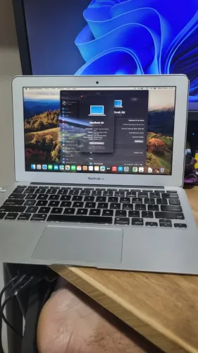 MacBook Air 2014 i5 Dual-core Intel HD Graphics 5000 4gb de Ram e 120GB SSD