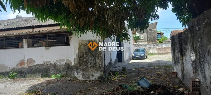 Galpão Amplo com Terreno no Jardim América - Espaço, Visibilidade e Localização Estratégic
