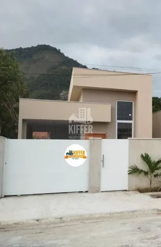 Casa com 2 dormitórios à venda, 90 m² por R$ 600.000,00 - São José do Imbassaí - Maricá/RJ