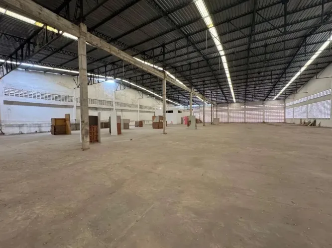 Galpão, 4000 m² - venda por R$ 12.000.000,00 ou aluguel por R$ 80.000,00/mês - Parangaba -