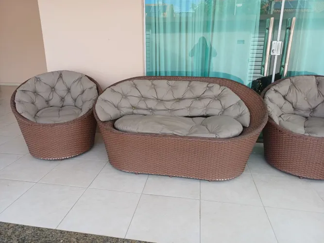 Vendo conjunto de poltronas para terraço, ambiente gourmet, de palha,em ótimo estado....