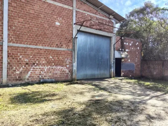 Barracão Industrial com 600m² para alugar em Tranqueira - Almirante Tamandaré-PR