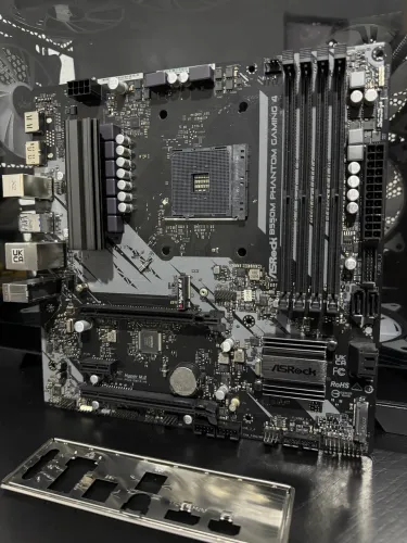 B550M PHANTOM GAMING