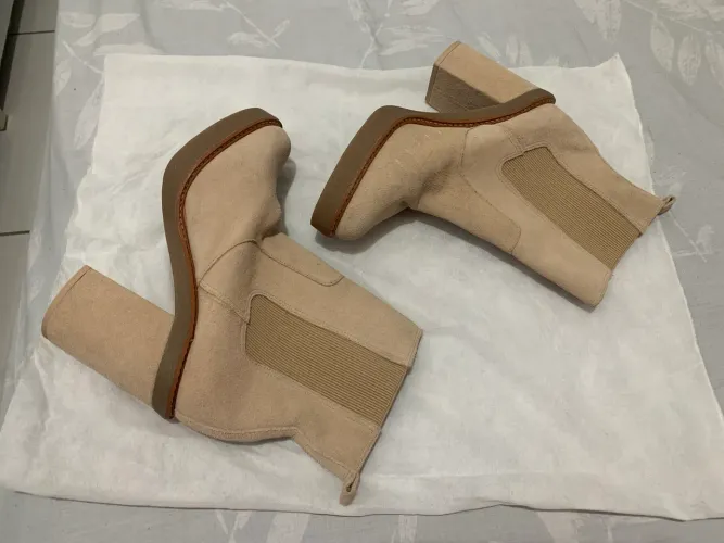 Bota Arezzo