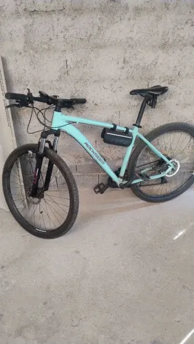Bicicleta Rock Rider ST500