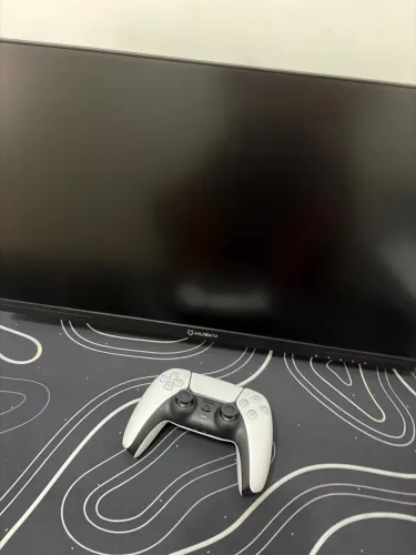 Controle dual Sense comprado em março desse ano