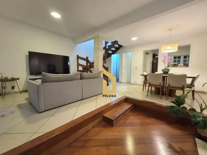 Sobrado à venda | Condomínio Fechado | 108m² | 3 dormitórios | 1 suíte | 2 vagas | Trememb