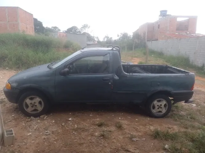 Fiat Strada Working 1.5 MPI 8V CE (álcool) 2001
