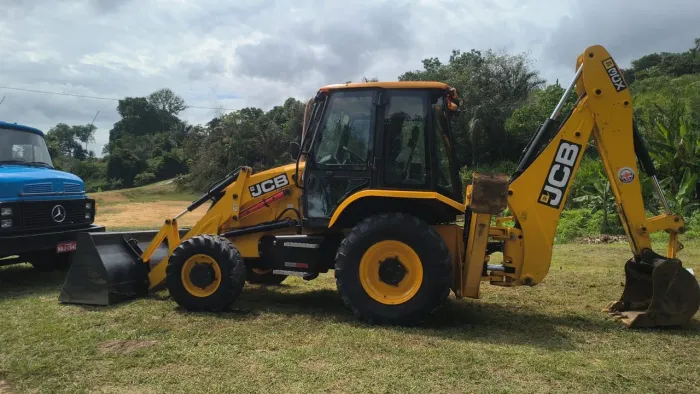 RETRO JCB 3CX OPORTUNIDADE