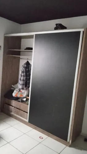 Guarda roupa