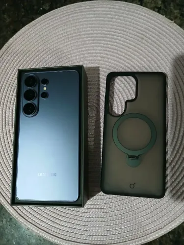 Galaxi s26 ultra novo comprado menos de 1 mês com nota fiscal caixa carregador bateria100%
