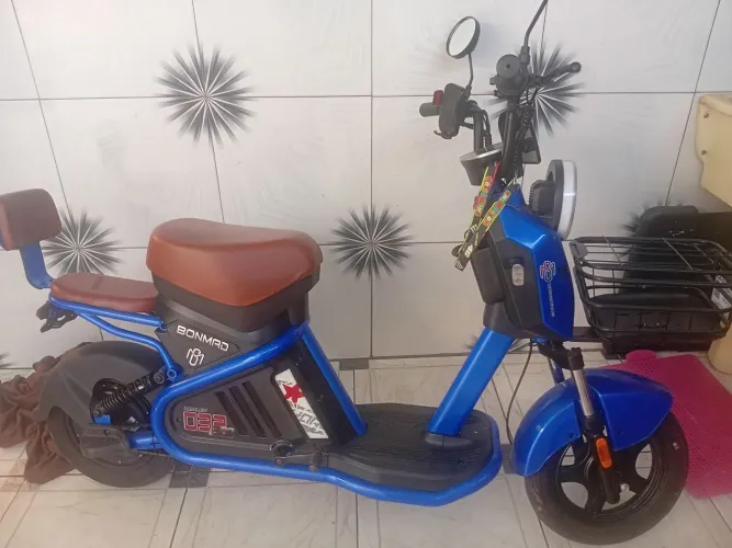 Scooter eletrônica 