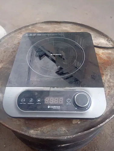 Vendo fogão de indução funcionando perfeitamente