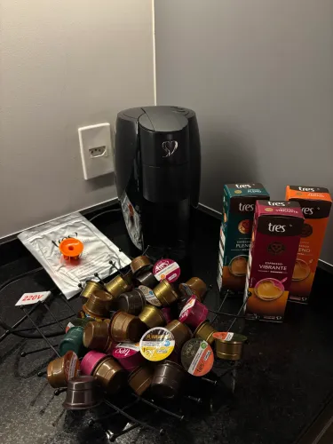 Cafeteira Espresso 3 Corações Lov Preto