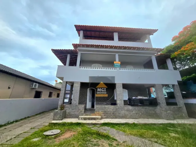 Casa perto praia com 5 quartos em Boqueirão - Saquarema - RJ