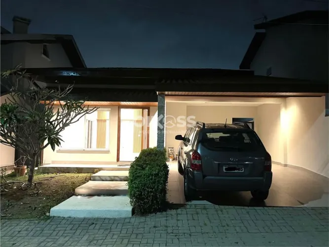 Casa com 5 quartos, Urbanova - São José dos Campos