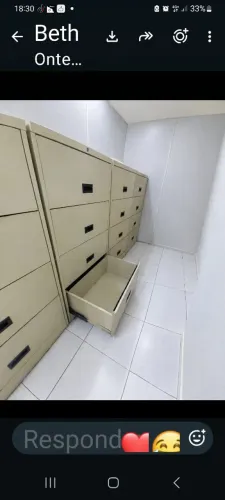 Arquivo gavetão de 4 gavetas só 400.