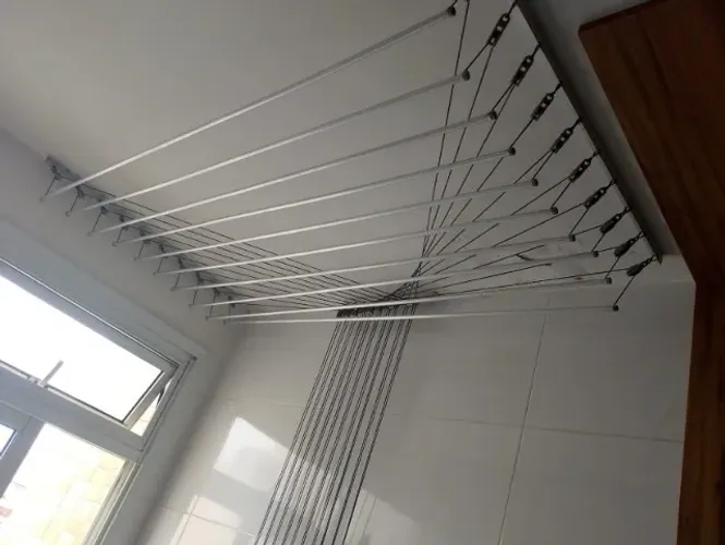 varal de teto com 6 varetas ou 10 varetas em aluminio,
