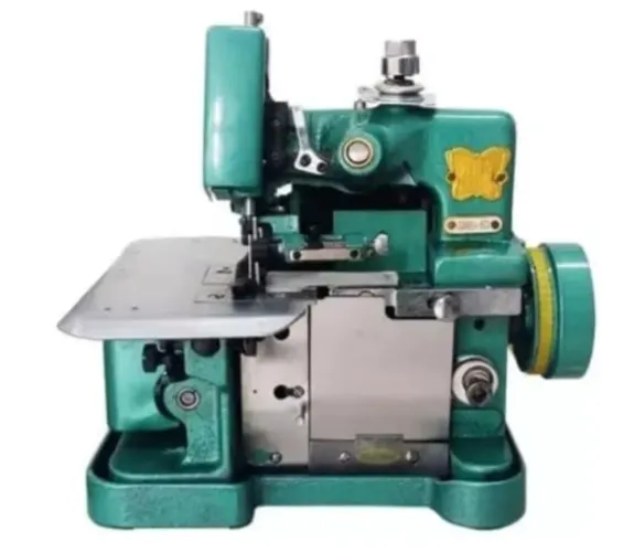 Maquina de overlock nova! A chinesinha.