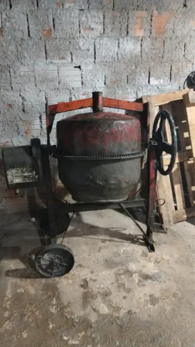 Betoneira 150 litros
