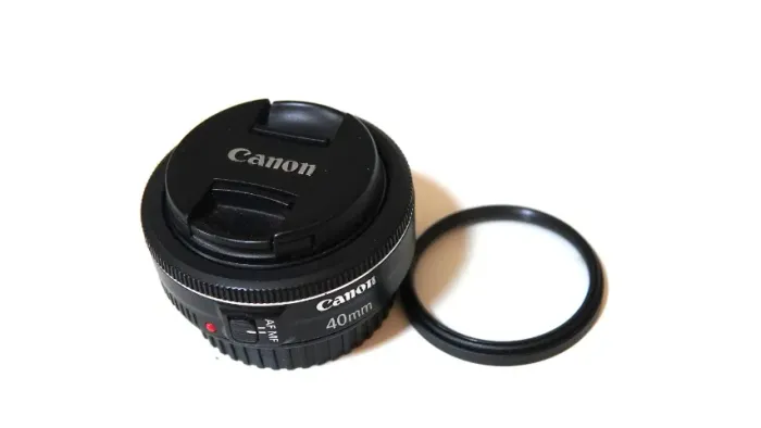 Lente Canon Ef 40mm F/2.8 Stm Canon Ef Preta (Usado)