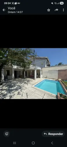 Casa duplex em Condomínio