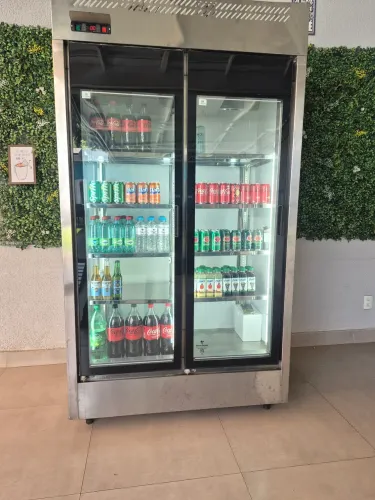 Refrigerador 1.200L Inox