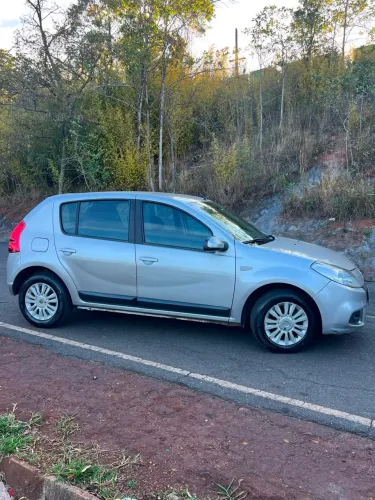 Renault Sandero Privilège Hi-flex 1.6 8V 5P 2012