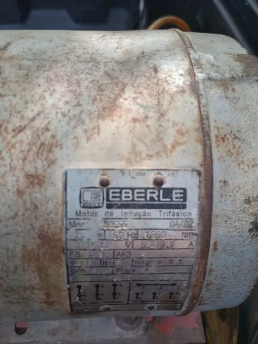 Motor trifásico EBERLE 2 CV 