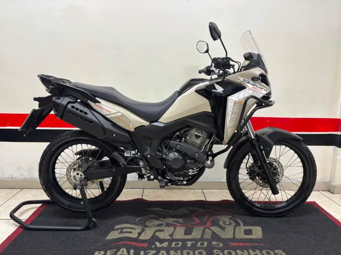 SAHARA 300c ADVENTURE ABS 2026 (DIVIDO EM 21 VEZES NO  CARTÃO)