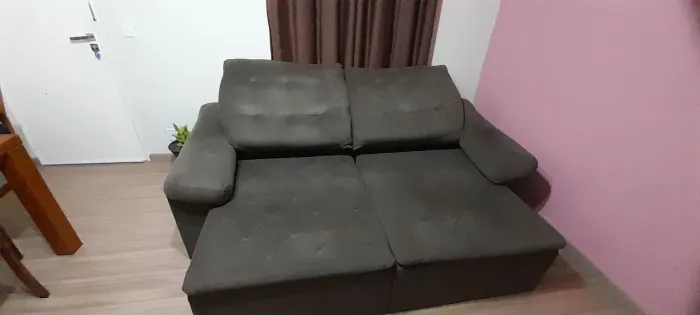 Vendo sofá usado, em bom estado, reclinavel e retratil