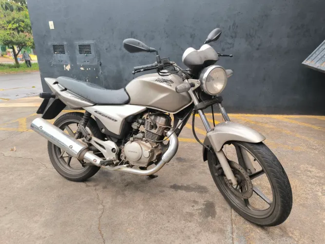 Vendo cg Sport 150 2008