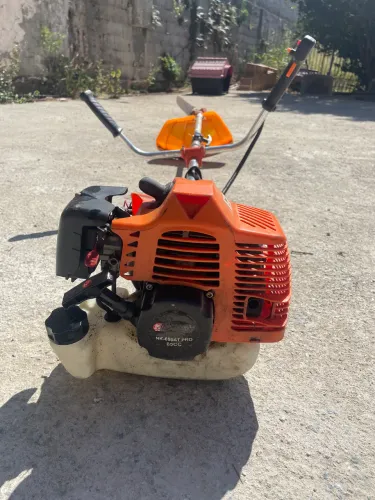 Roçadeira a Gasolina Nakasaki NK-650AT PRO 65cc 2 Tempos 3HP