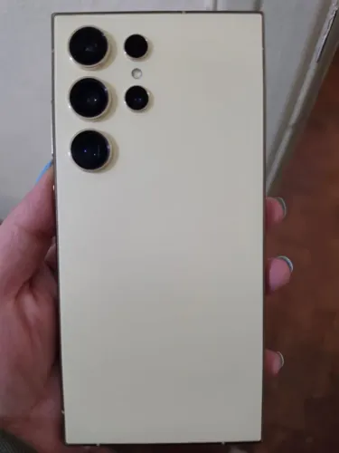 Celular semi novo