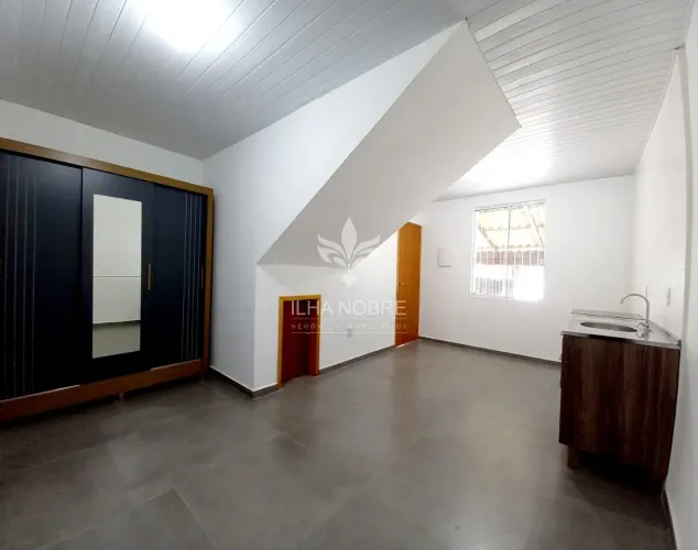 Studio mobiliado para alugar no Centro Florianópolis