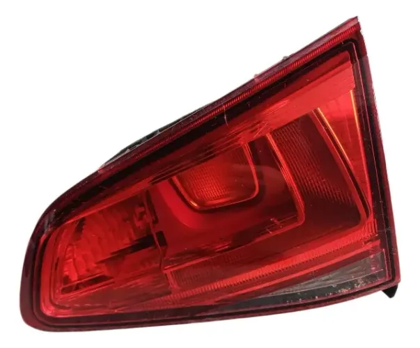 Lanterna Tampa Traseira Lado Direito Vw Golf Tsi 2015 2016 2017 2018 2019