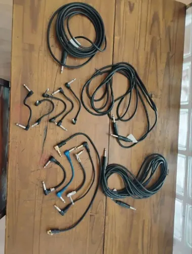 Cabos para pedais e guitarra!