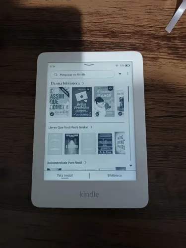 Kindle branco com luz própria 