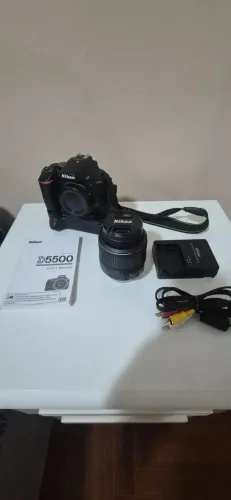 Nikon D5500 com menos de 4.500 disparos