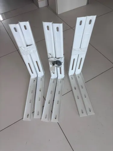 Vendo 03 pares de suporte para condensadora 45cm /35cm
