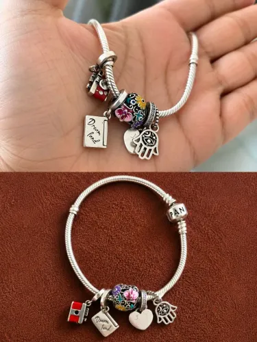 Pulseira Pandora + berloques 