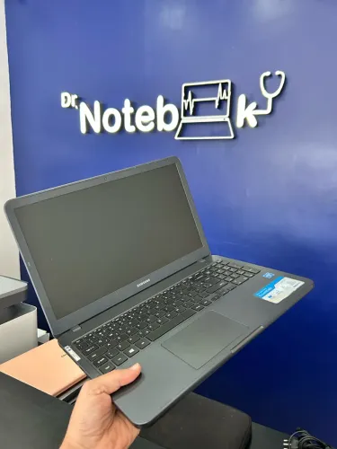 Notebook Samsung dual core, 4GB RAM, SSD 128GB