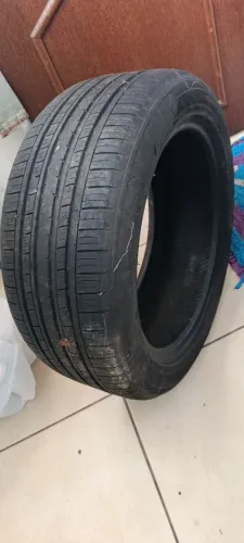 Pneu 235/50/18