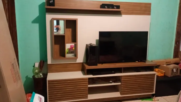 Estante de sala