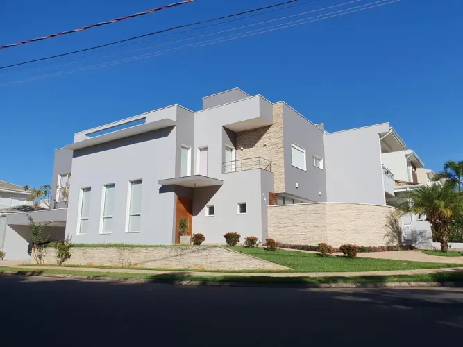 Suntuosa Casa de Condomínio à Venda em Paulínia-SP 3 Quartos, 2 Suítes, 4 Banheiros Parque