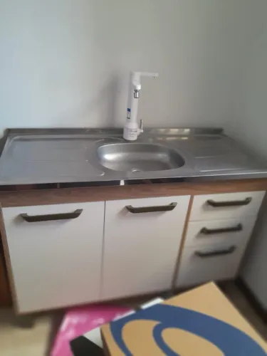 Pia de Inox com armário embaixo