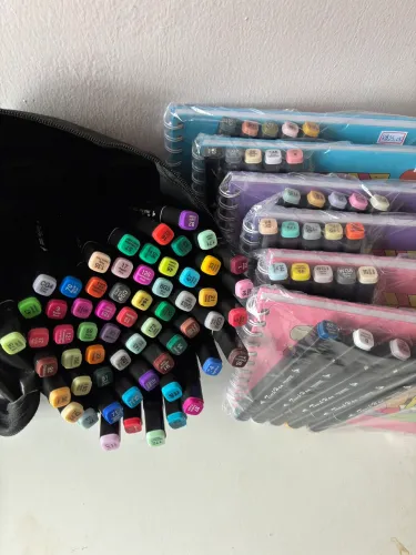 LOTE BOBBIE GOODS COM CANETINHAS PAPELARIA ESCRITÓRIO FESTA INFANTIL